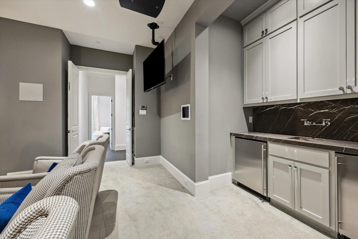 Interior, Kitchen, Marble Walls, Recessed Lighting