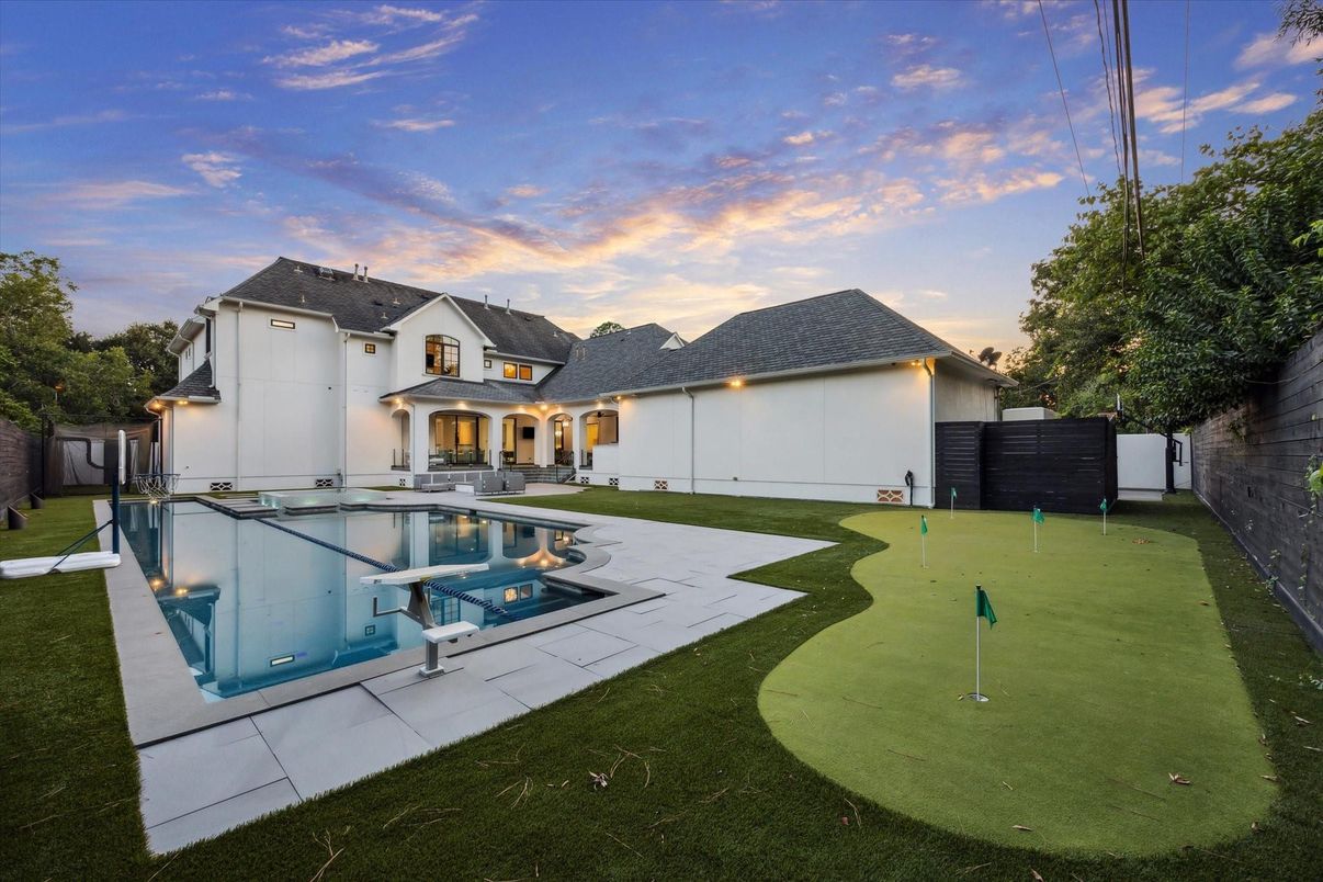 Backyard, Exterior, Pool