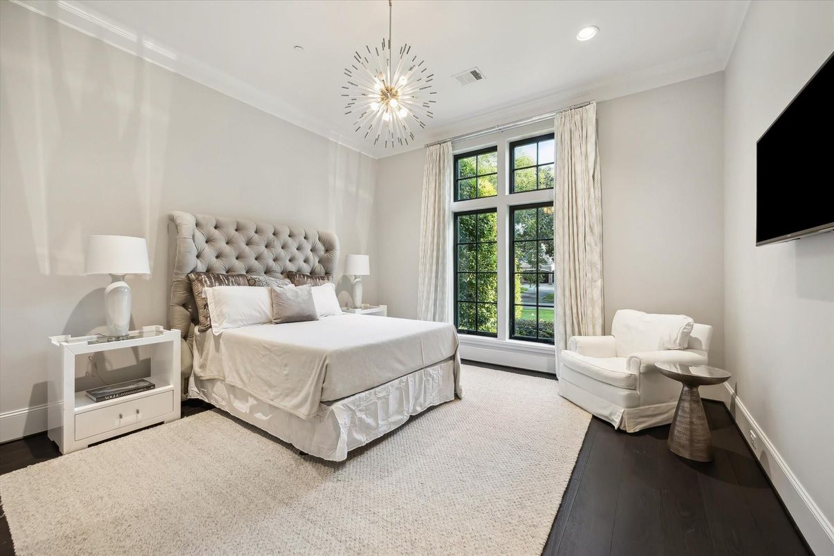 Bedroom, Interior, Pendant Lights, Recessed Lighting, Wood Texture Flooring