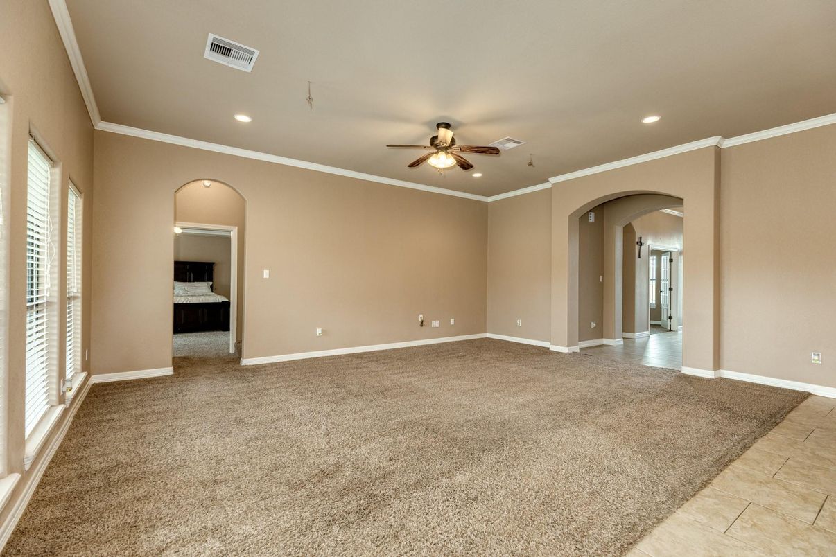 Empty room, Interior, Recessed Lighting