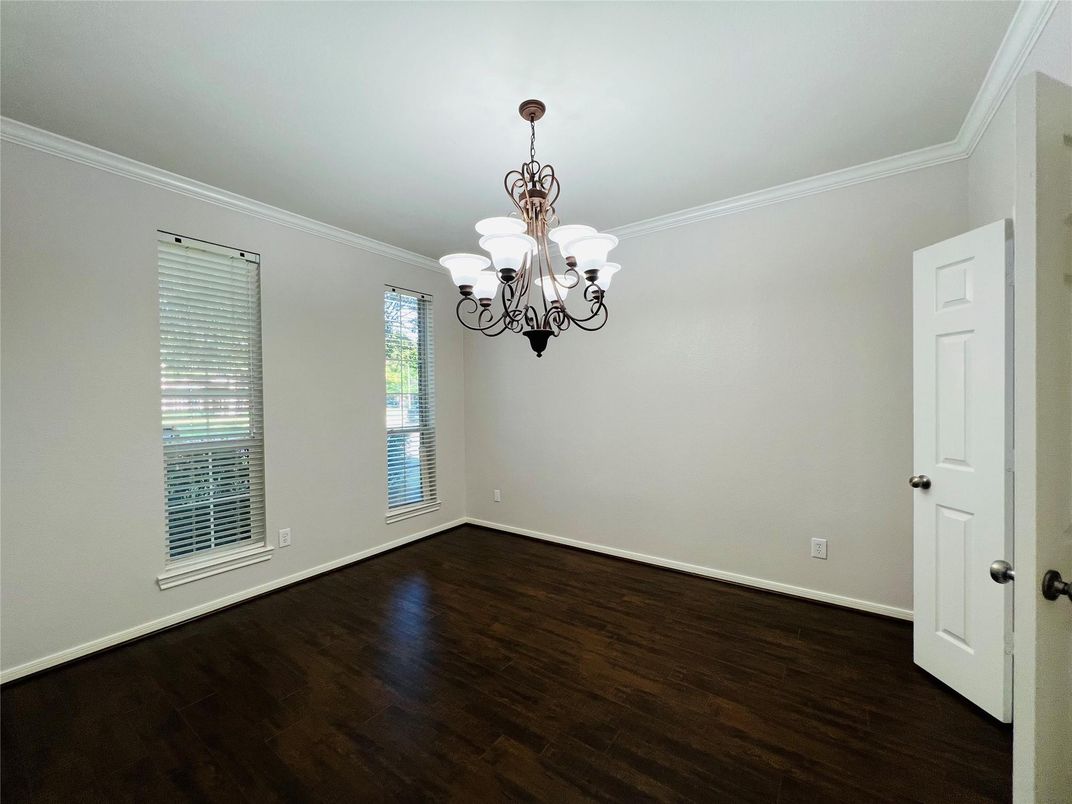 Chandelier, Empty room, Interior, Wood Texture Flooring