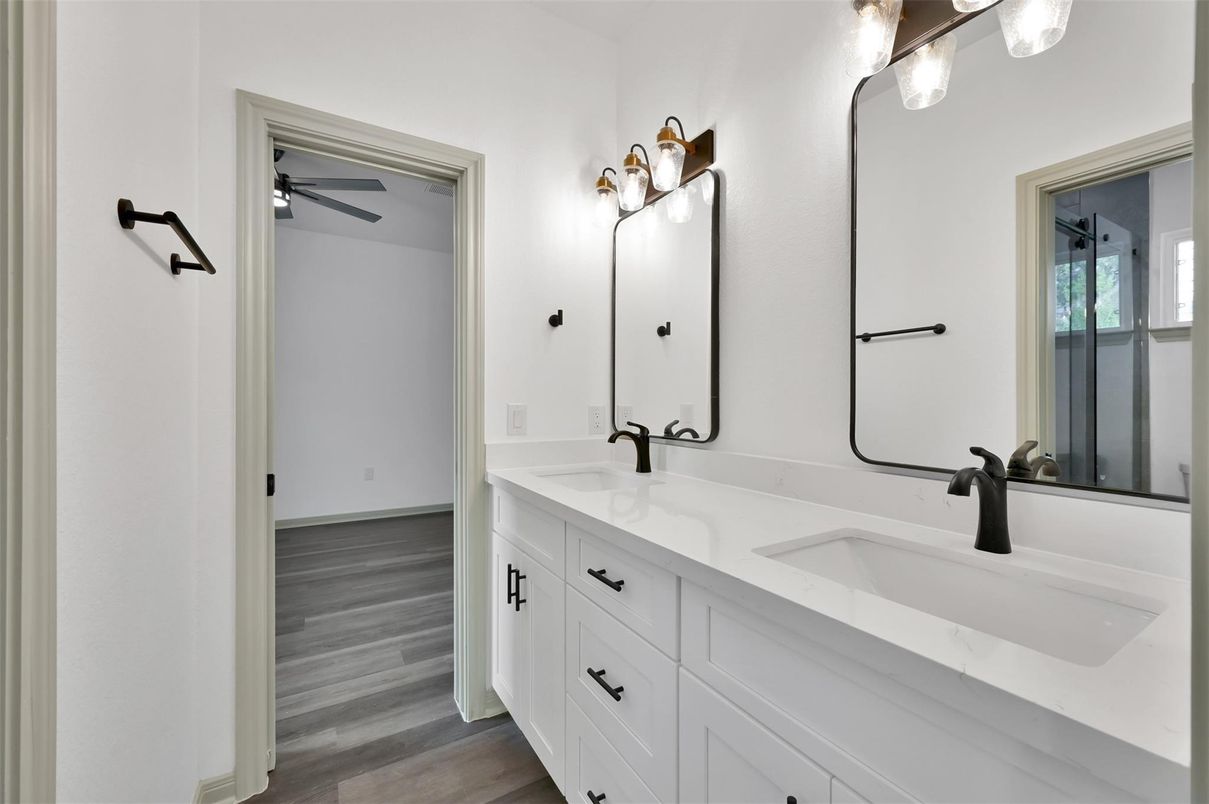 Bathroom, Dual Sink Vanities, Interior, Wood Texture Flooring