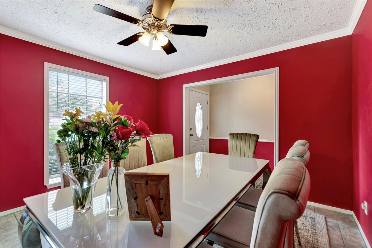 Dining room, Interior