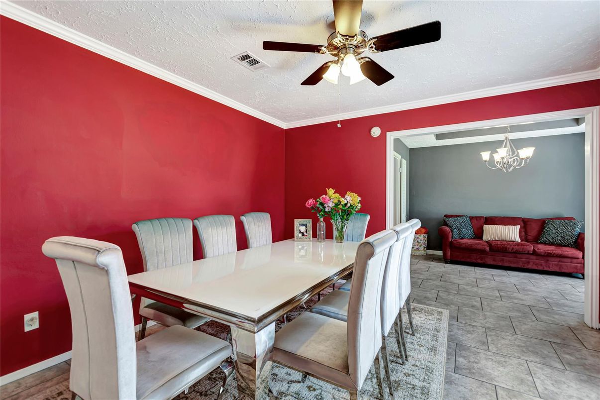 Chandelier, Dining room, Interior