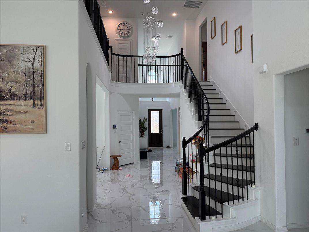 Chandelier, Interior, Marble, Recessed Lighting