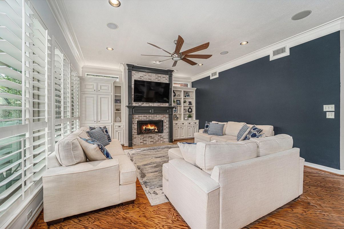 Fireplace, Interior, Living room, Recessed Lighting, Wood Texture Flooring