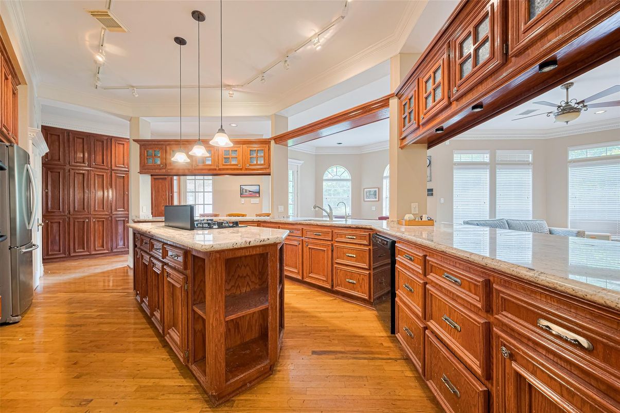 Interior, Kitchen, Pendant Lights, Recessed Lighting, Wood Texture Flooring