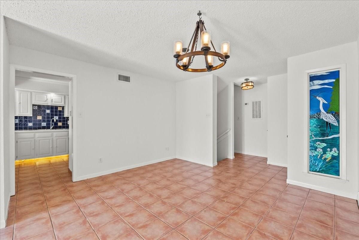 Chandelier, Empty room, Interior
