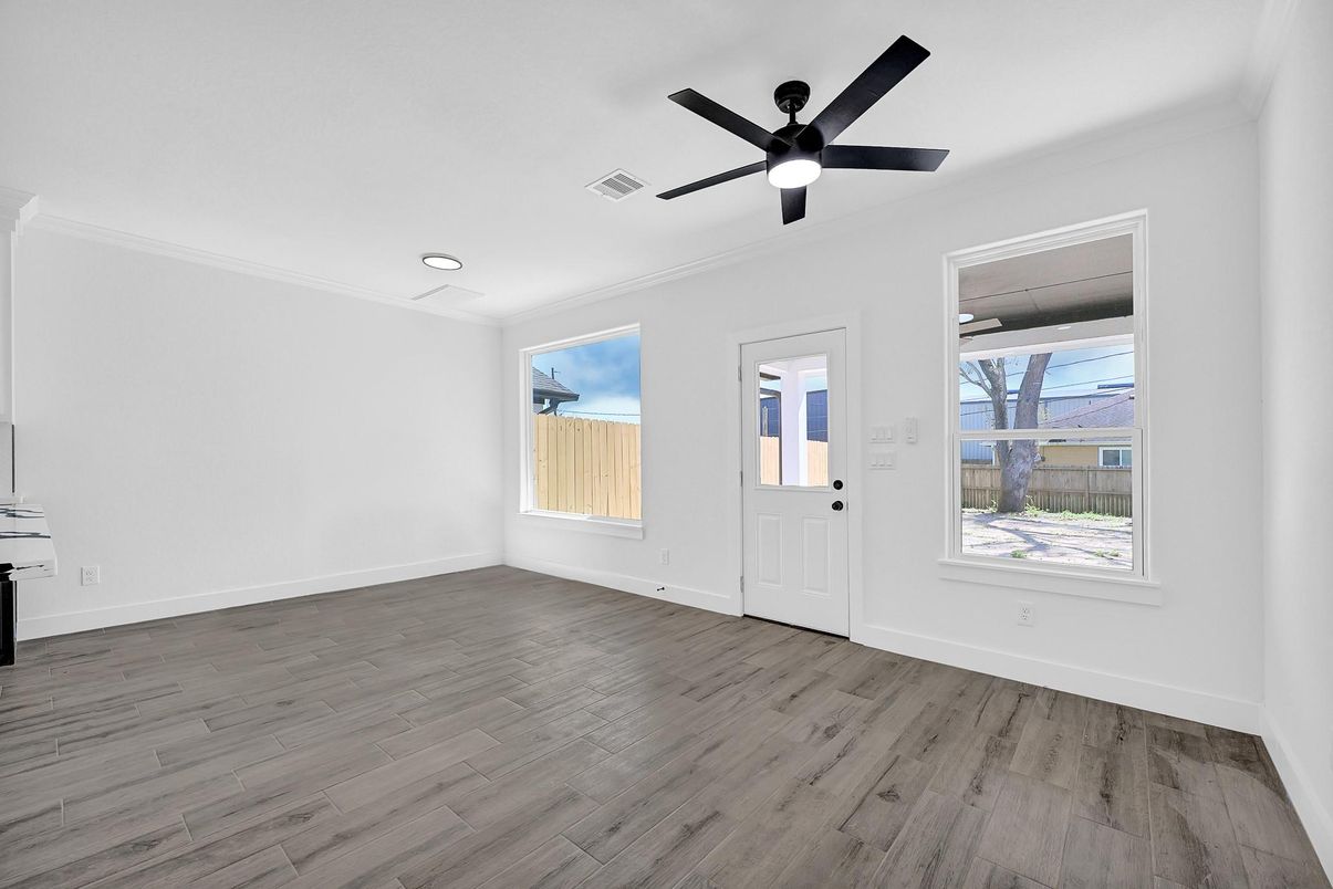 Empty room, Interior, Recessed Lighting, Wood Texture Flooring