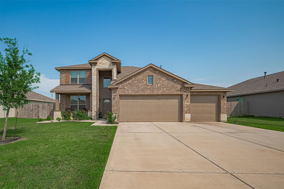 Attached, Exterior, Facade, Brick Facade, Brick Traditional