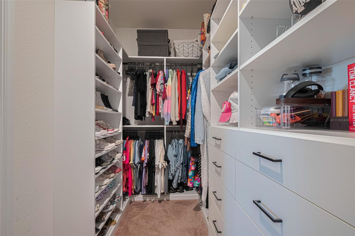 Interior, Walk-in Closets