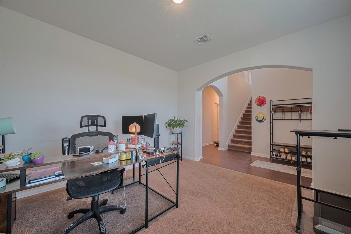 Home Office, Interior, Recessed Lighting, Wood Texture Flooring