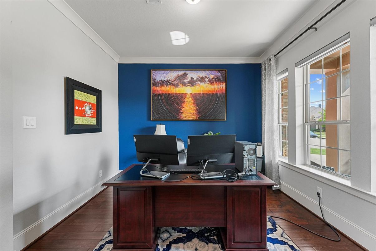 Home Office, Interior, Recessed Lighting, Wood Texture Flooring