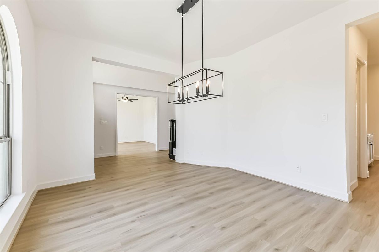 Empty room, Interior, Pendant Lights, Wood Texture Flooring