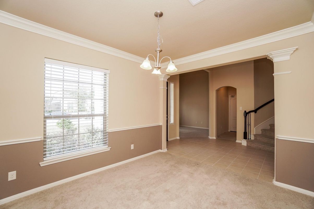 Empty room, Interior, Pendant Lights