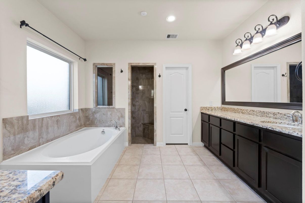 Bathroom, Dual Sink Vanities, Interior, Recessed Lighting
