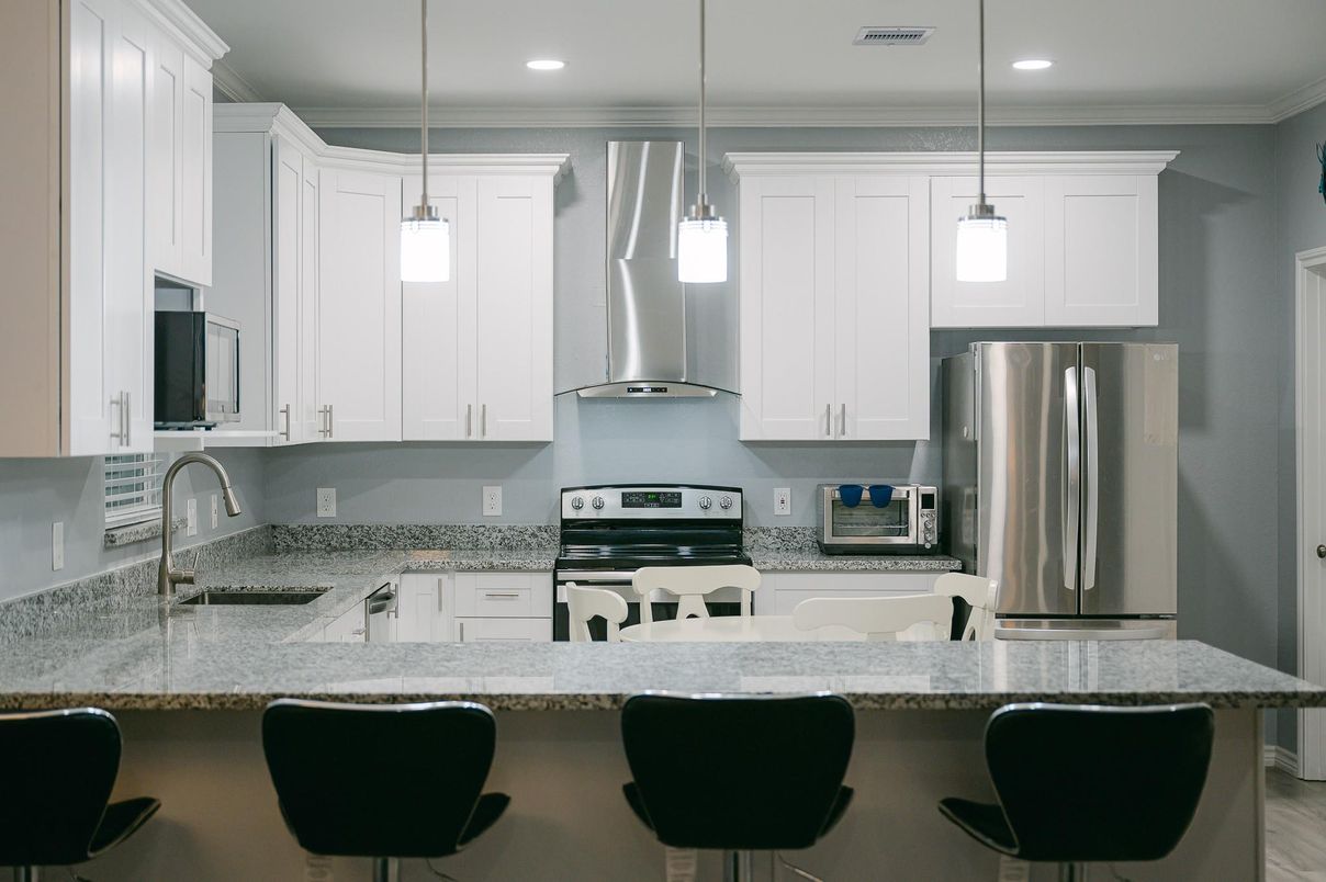 Interior, Kitchen, Pendant Lights, Recessed Lighting, Stainless Steel Appliances