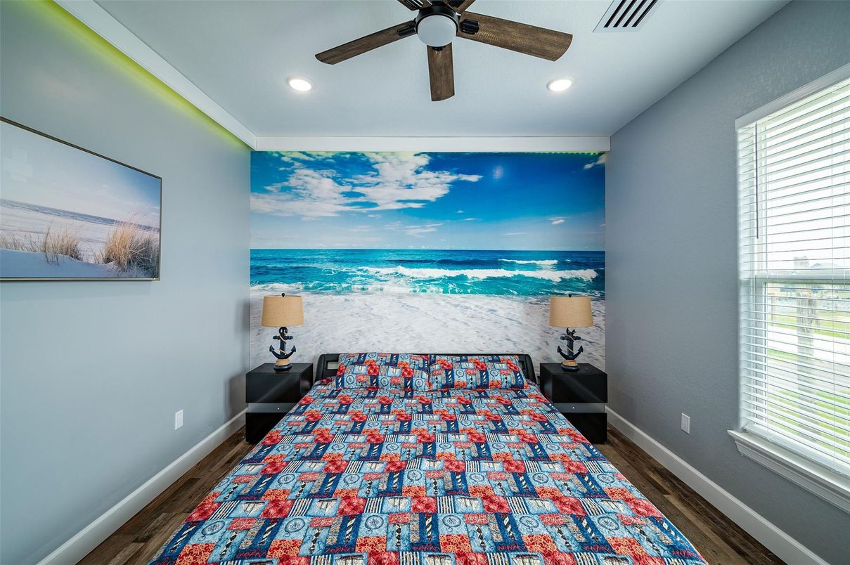 Bedroom, Interior, Recessed Lighting, Water, Wood Texture Flooring