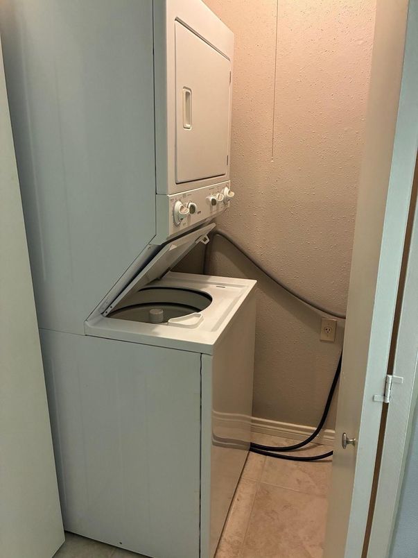 Interior, Utility Closets, Washer