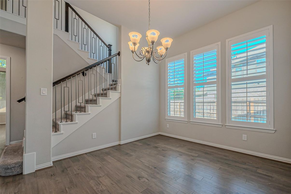 Chandelier, Empty room, Interior, Wood Texture Flooring