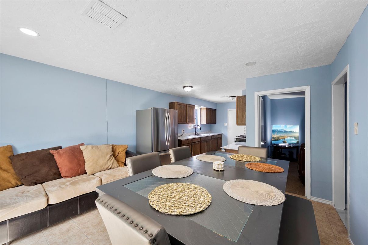 Dining room, Interior, Kitchen, Living room, Recessed Lighting, Stainless Steel Appliances