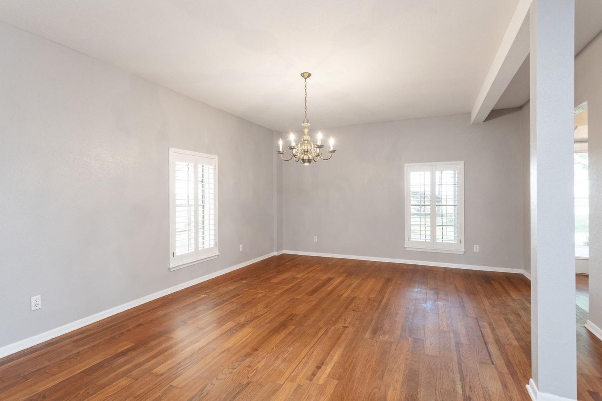 Chandelier, Empty room, Interior, Wood Texture Flooring