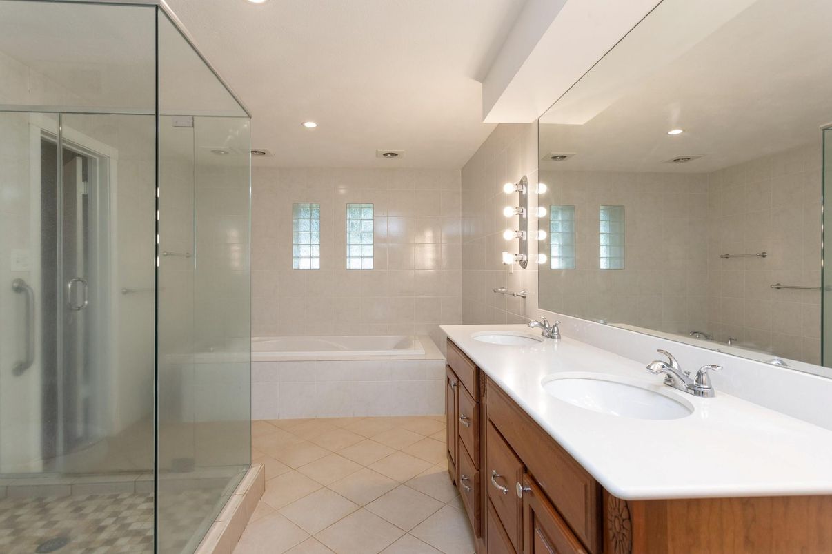 Bathroom, Dual Sink Vanities, Glass Shower, Interior, Recessed Lighting
