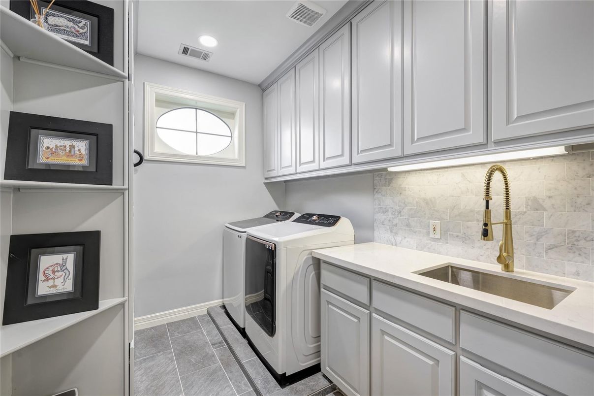 Interior, Recessed Lighting, Washer