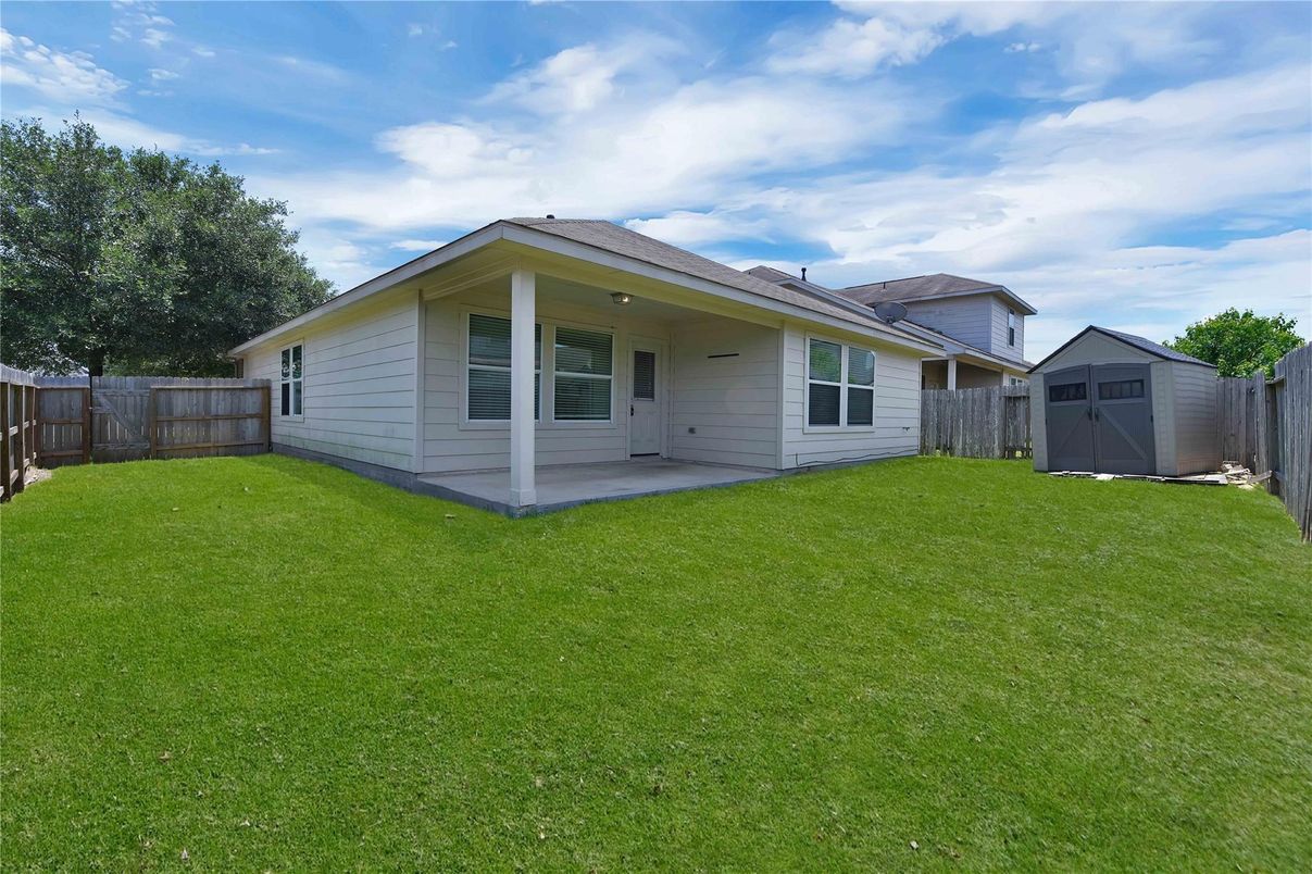 Backyard, Exterior