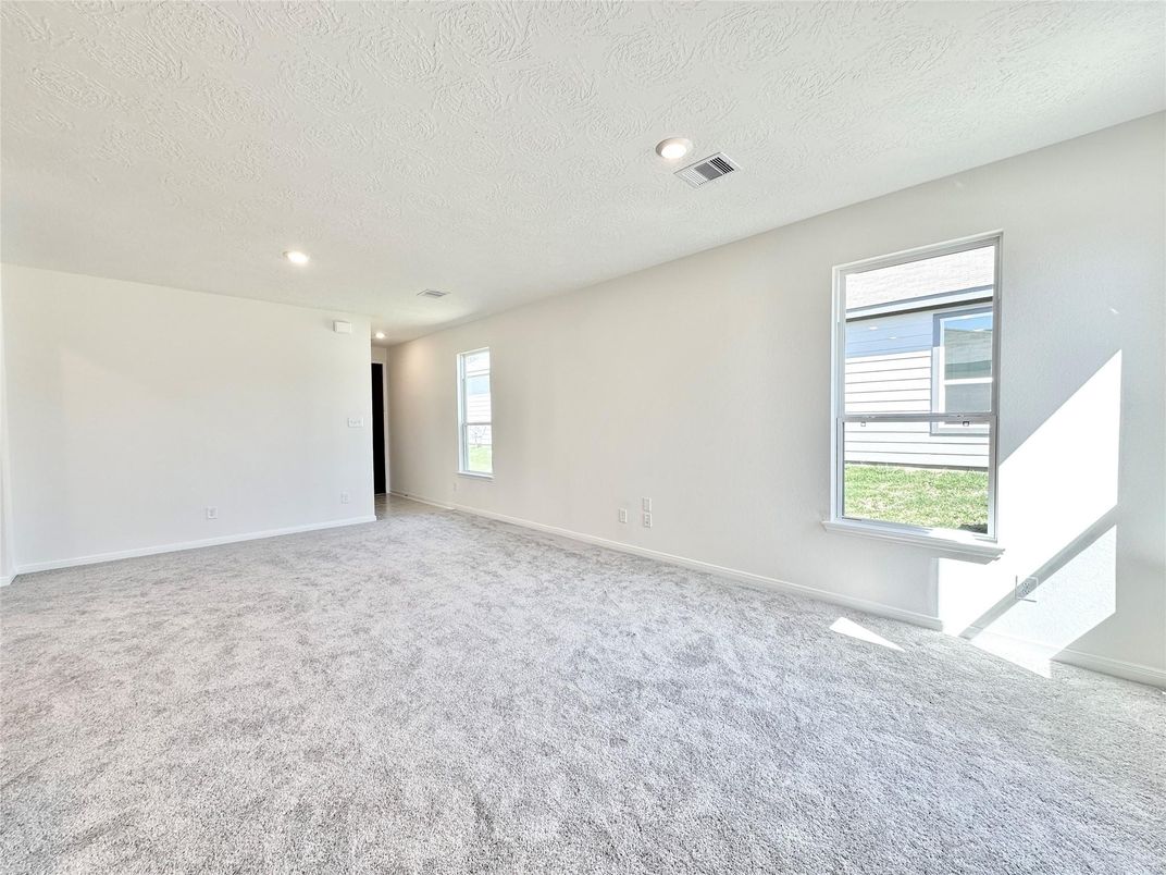 Empty room, Interior, Recessed Lighting
