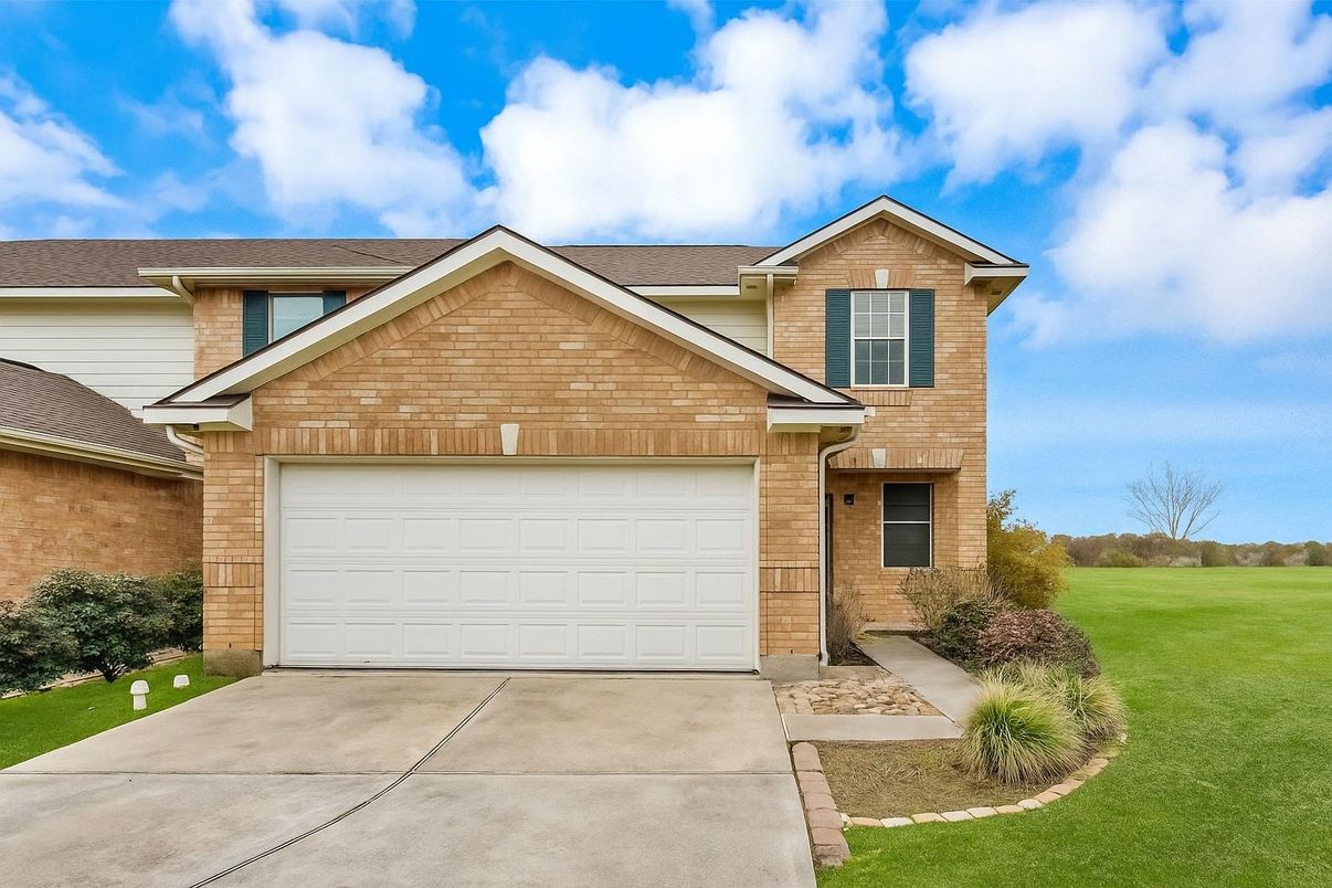 Attached, Exterior, Facade, Brick Facade, Brick Traditional