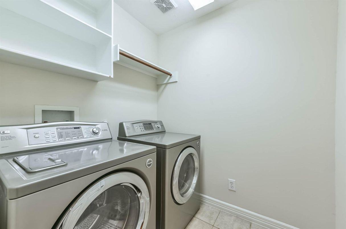 Interior, Washer