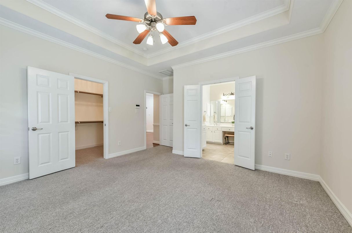 Bathroom, Empty room, Interior