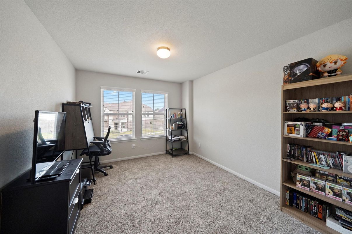 Home Office, Interior