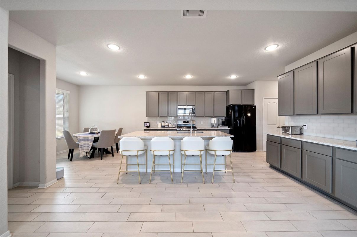Dining room, Interior, Kitchen, Recessed Lighting, Stainless Steel Appliances