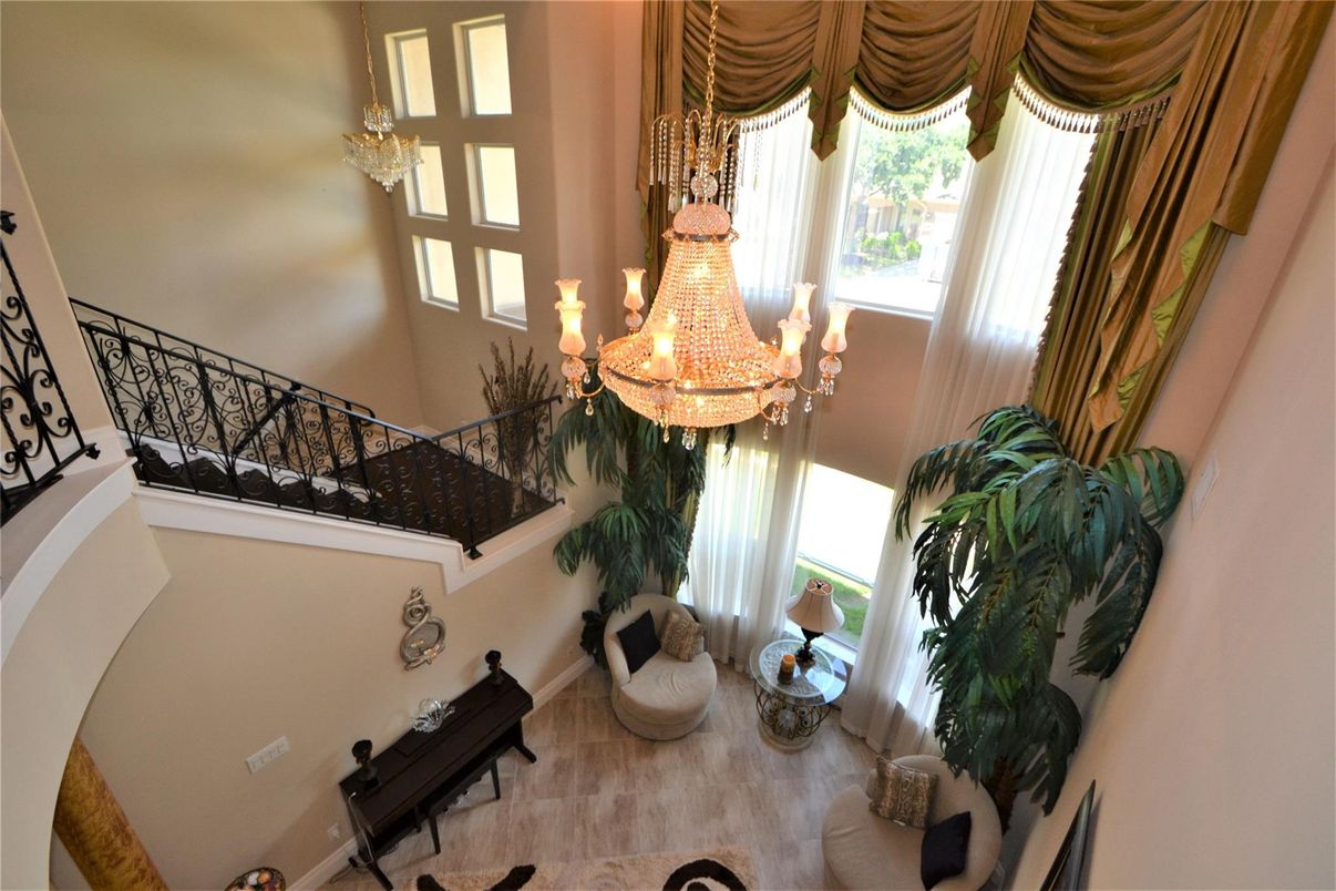 Chandelier, Interior, Wood Texture Flooring