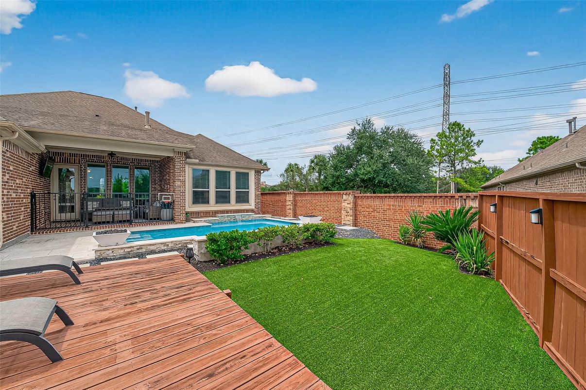 Backyard, Exterior, Pool
