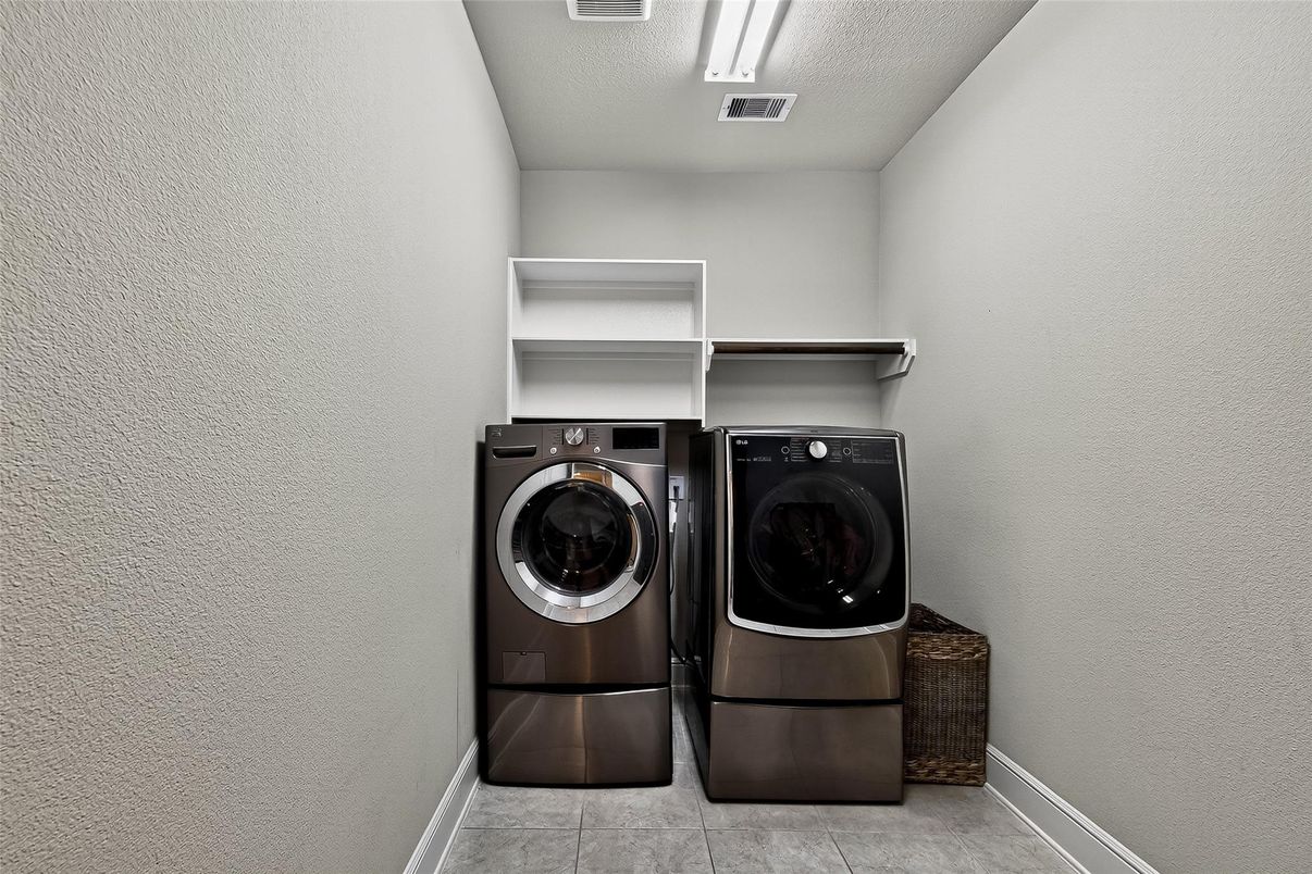 Interior, Washer