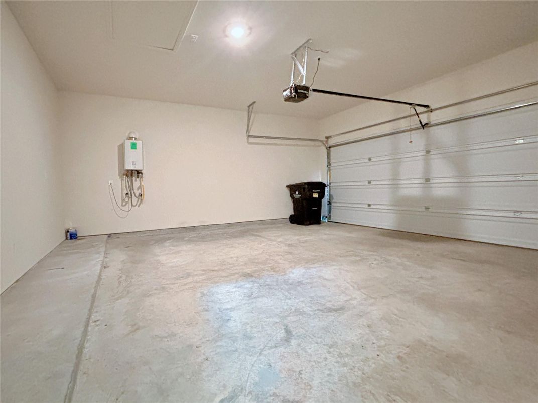 Garage, Interior
