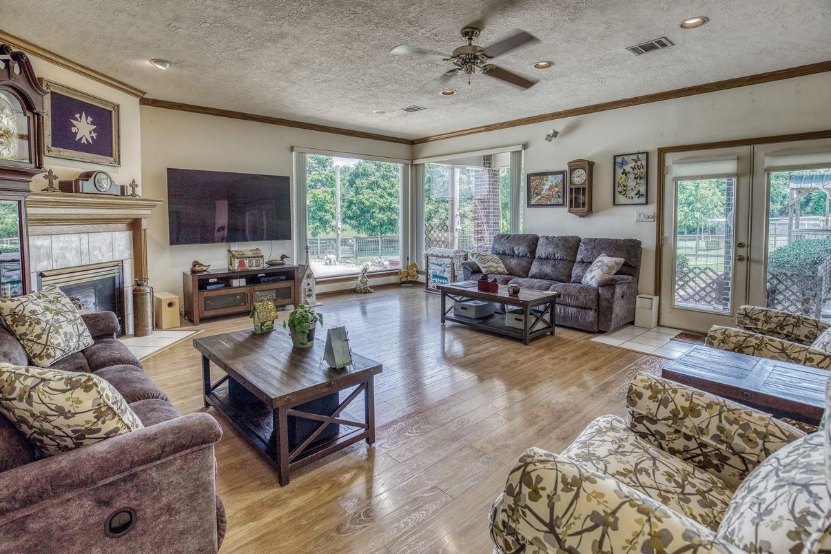 Fireplace, Interior, Living room, Recessed Lighting, Wood Texture Flooring