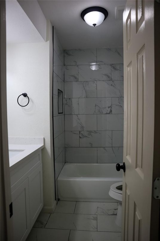 Bathroom, Interior, Marble, Marble Walls