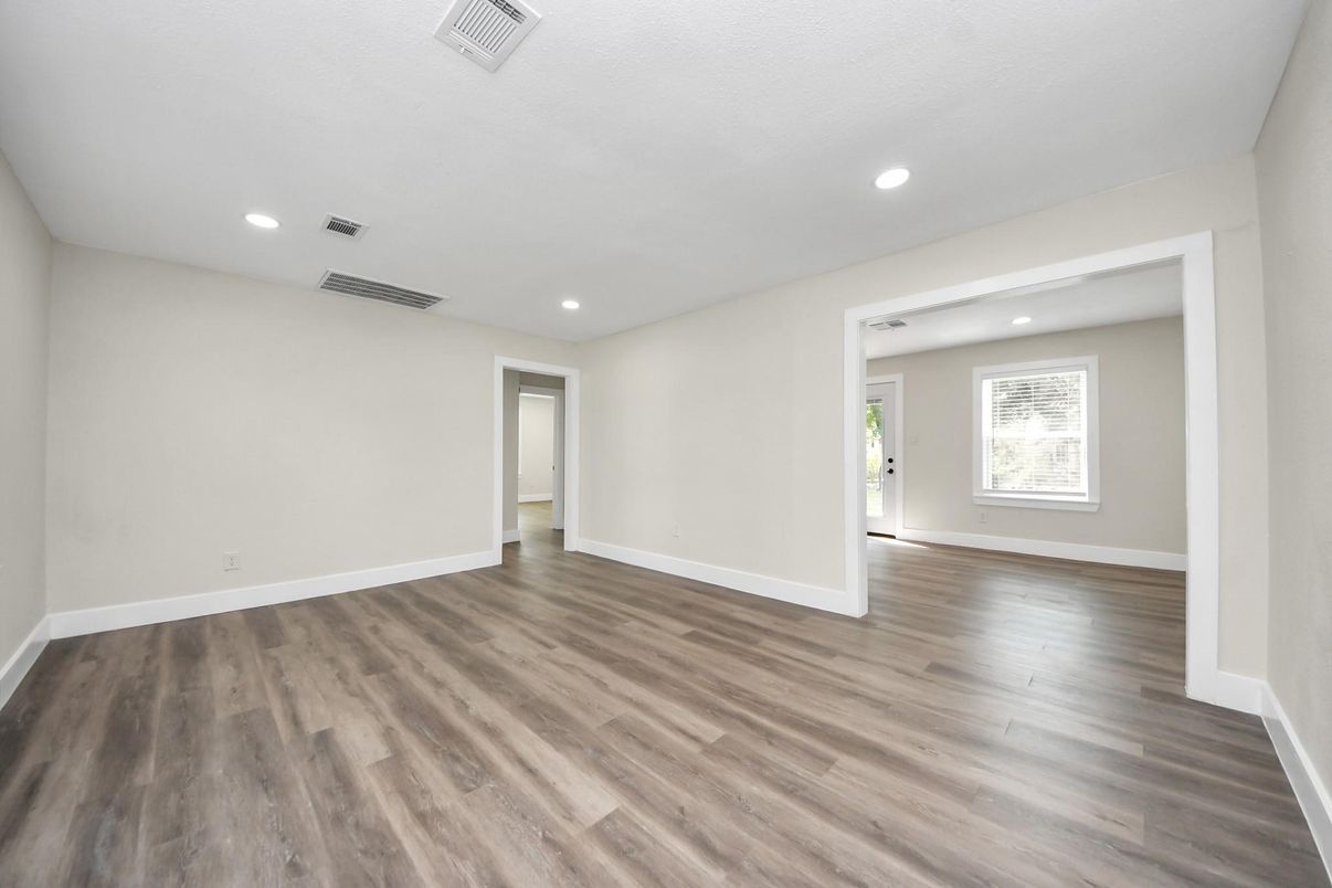 Empty room, Interior, Recessed Lighting, Wood Texture Flooring
