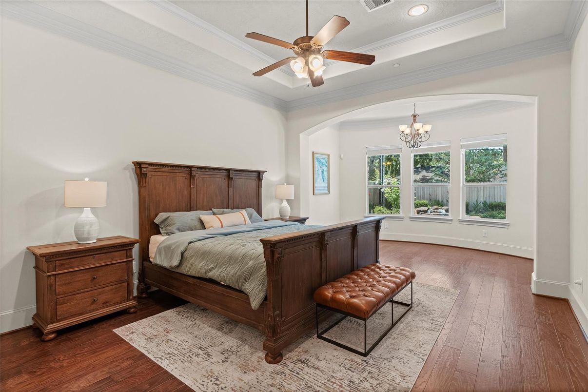 Bedroom, Chandelier, Interior, Recessed Lighting, Wood Texture Flooring