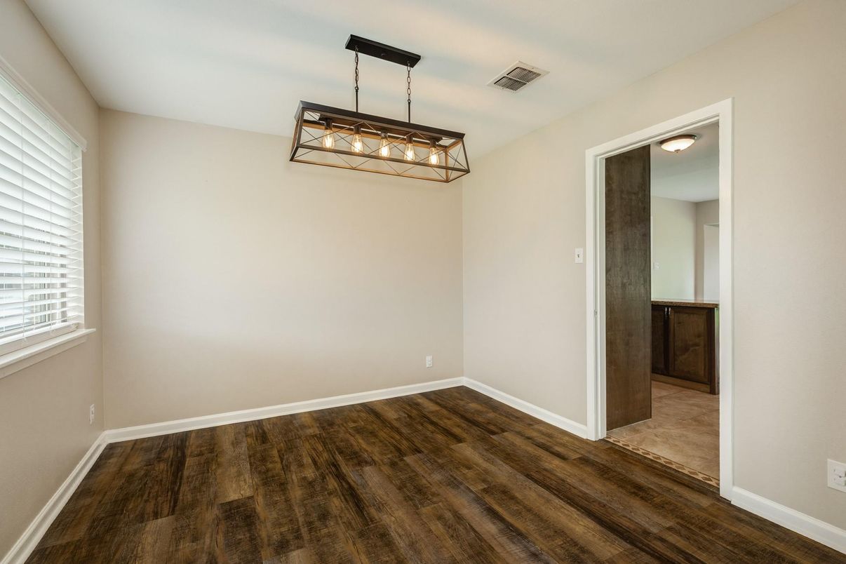 Empty room, Interior, Pendant Lights, Wood Texture Flooring