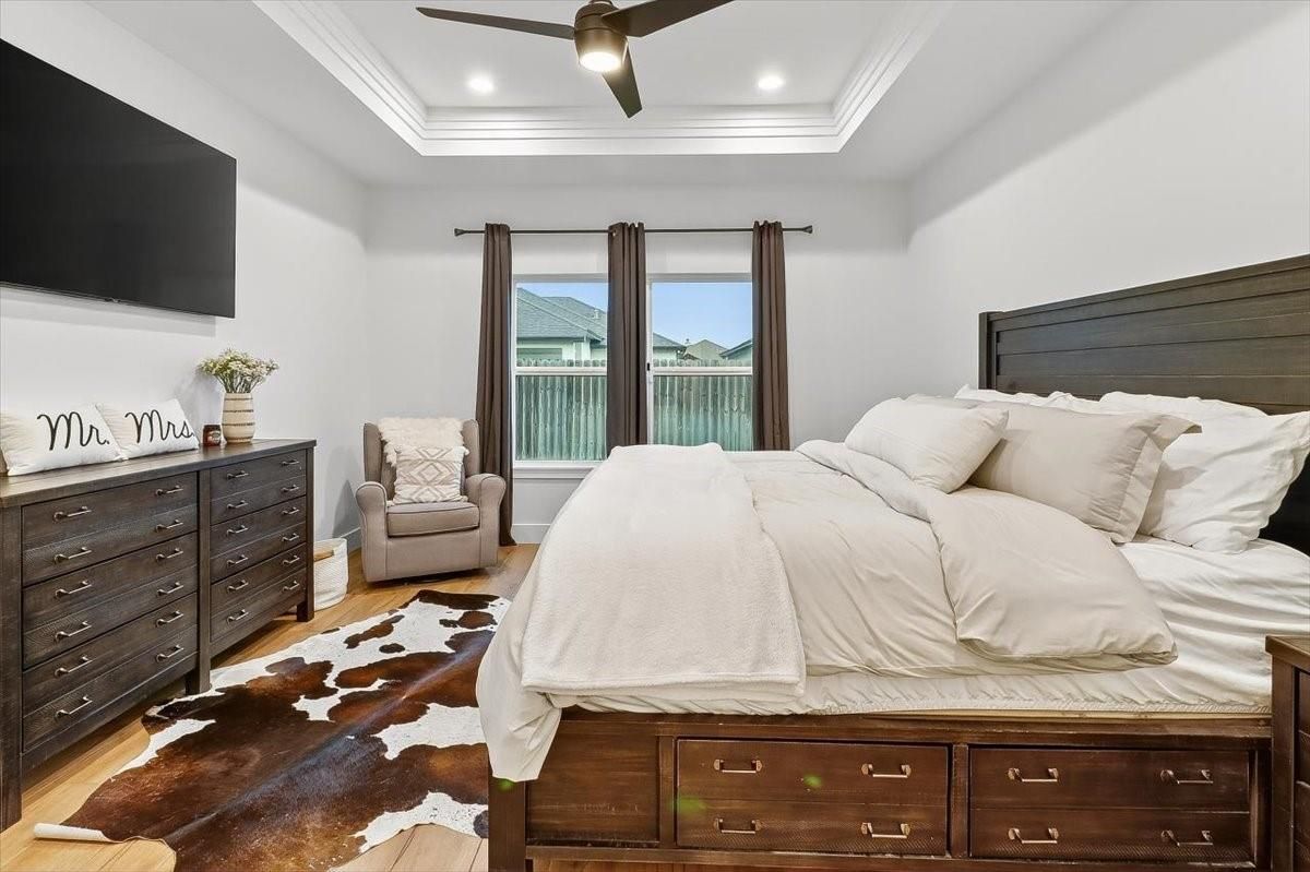 Bedroom, Interior, Recessed Lighting, Wood Texture Flooring