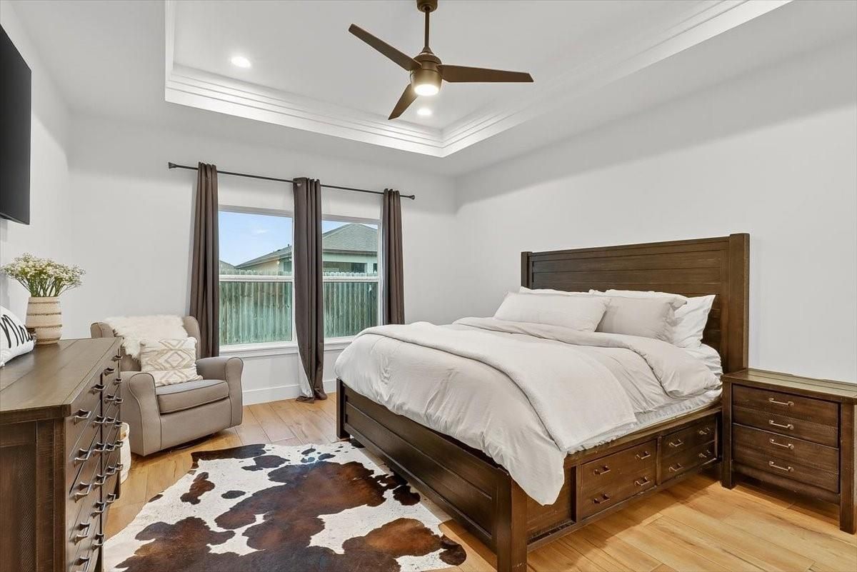 Bedroom, Interior, Recessed Lighting, Wood Texture Flooring