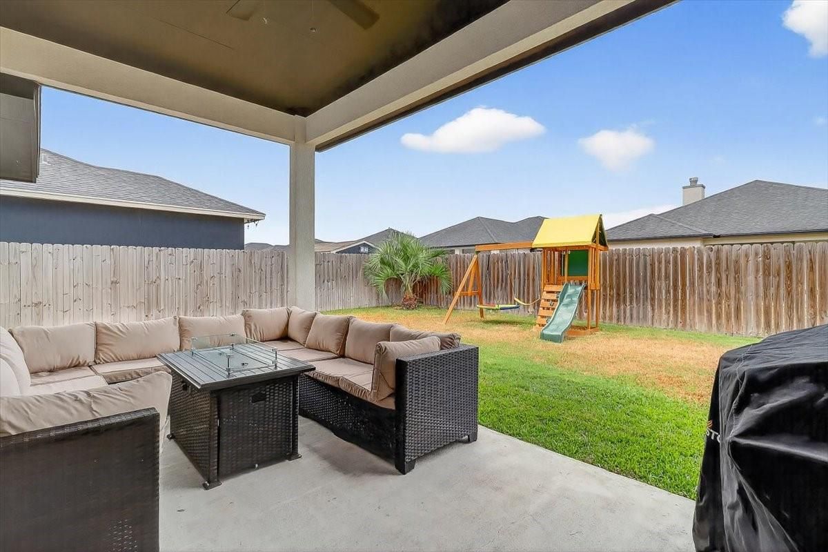 Backyard, Exterior, Playground