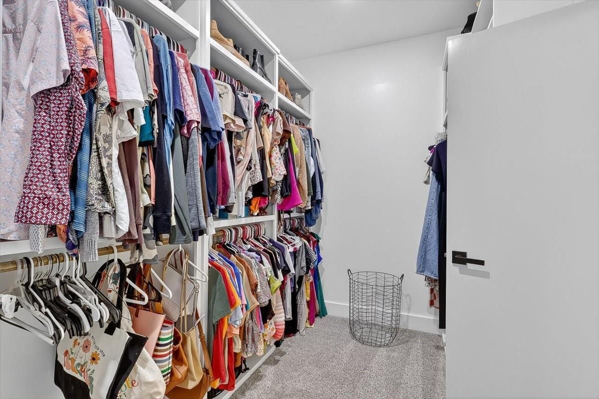 Interior, Walk-in Closets