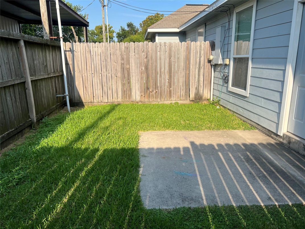 Backyard, Exterior