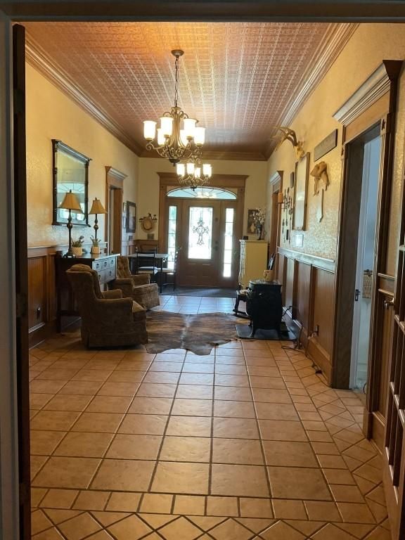 Chandelier, Interior, Living room